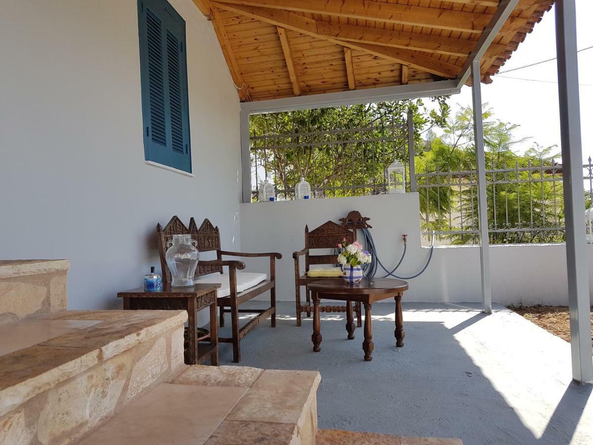 Nafplio Cozy Mountain Cottage Pokój zdjęcie